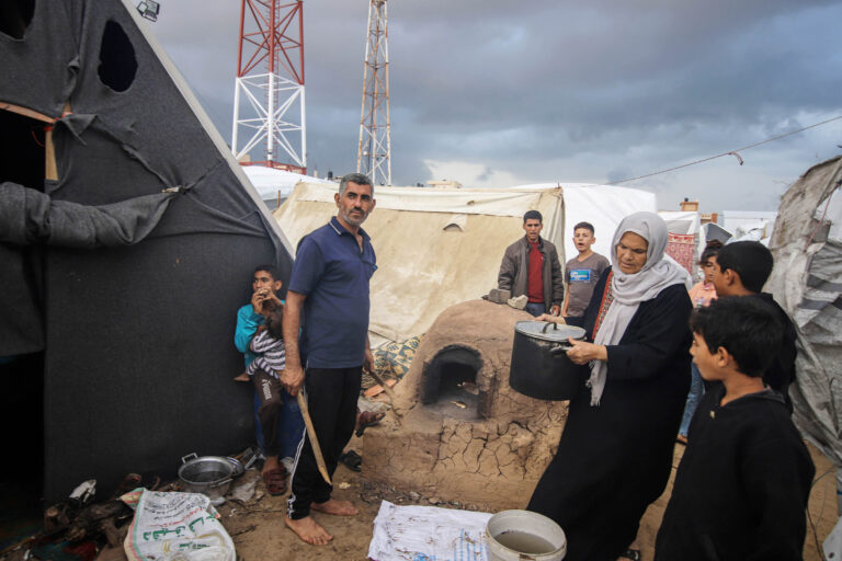 Les États-Unis suspendent leurs paiements à l'agence des Nations Unies soutenant les Palestiniens en raison des accusations selon lesquelles ses employés auraient participé à l'attaque du 7 octobre