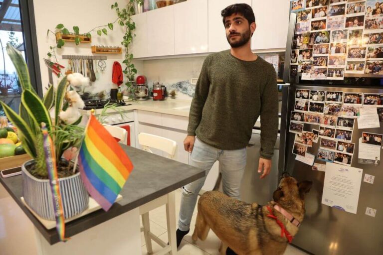 Les soldats LGBTQ israéliens espèrent que la guerre à Gaza renforcera leur lutte pour l’égalité des droits dans leur pays