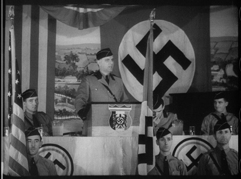 Pourquoi l’Amérique était une cible facile pour les idées nazies