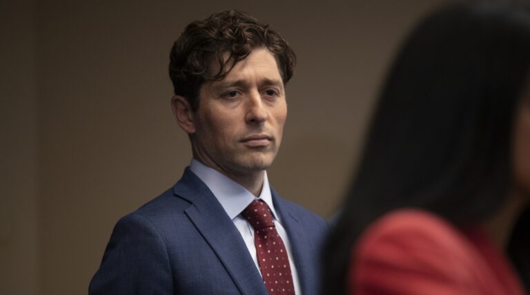 Le maire juif de Minneapolis émet son veto, le maire de Chicago vote oui à la dernière vague de résolutions de cessez-le-feu