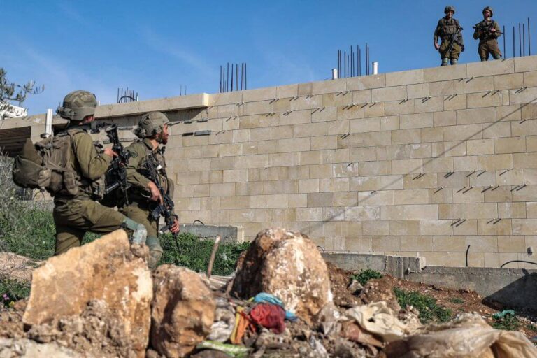 Un rabbin américano-israélien et militant des droits humains inculpé pour obstruction aux soldats en Cisjordanie
