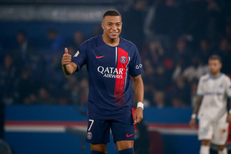 9 raisons pour lesquelles la superstar mondiale Kylian Mbappe devrait rejoindre mon équipe de football de la synagogue