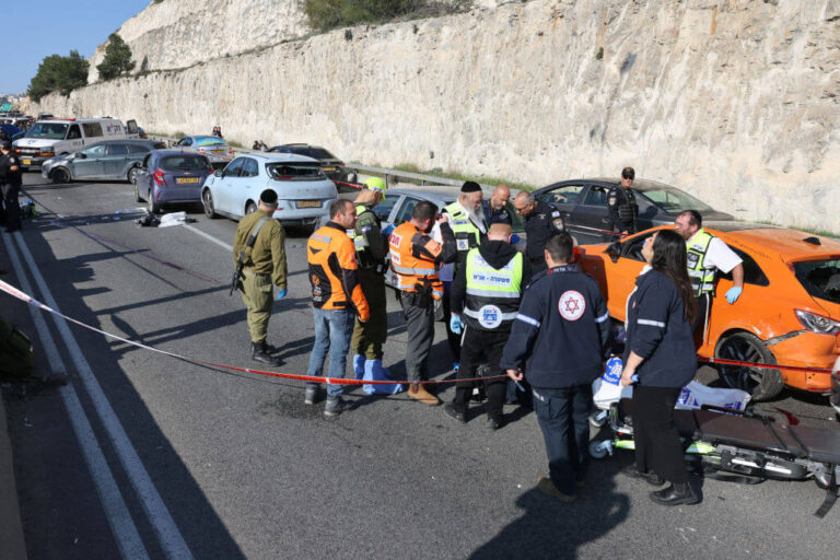1 tué et 11 blessés dans une fusillade contre un poste de contrôle de sécurité en Cisjordanie