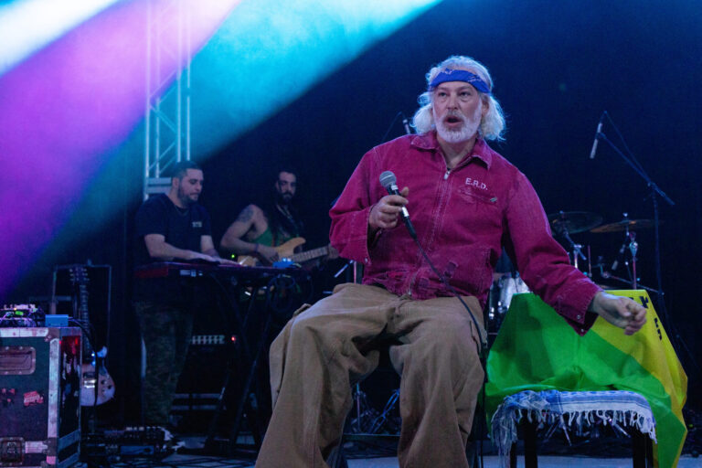 Le leader juif du groupe de heavy metal Disturbed lève 29 000 $ pour la sécurité privée de Matisyahu après les manifestations pro-palestiniennes