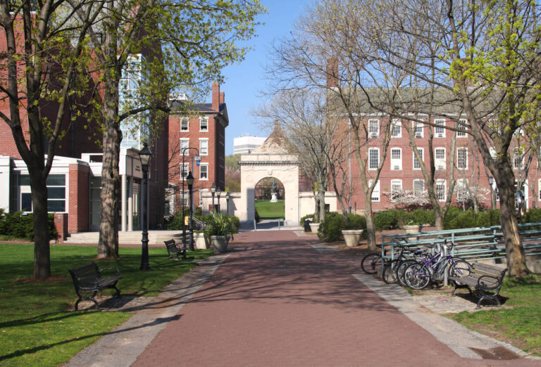Menaces violentes envoyées aux dirigeants Hillel de Brown U et de la Rhode Island School of Design