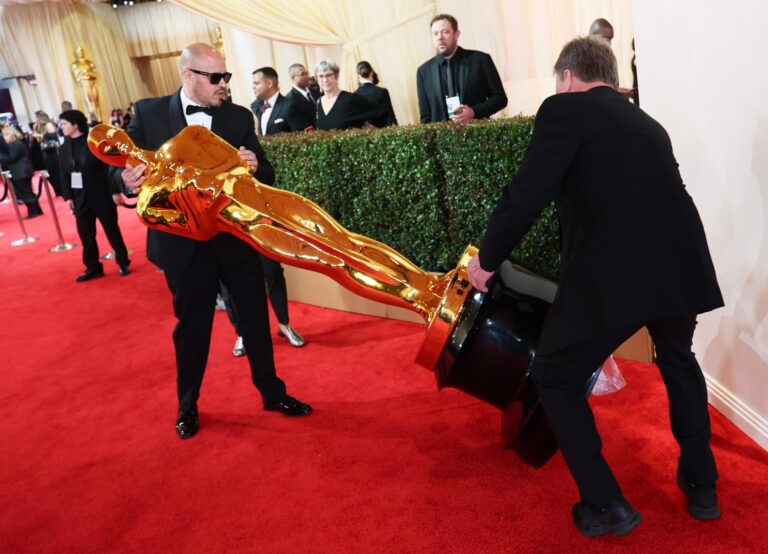 Comment les otages israéliens à Gaza ont fini par être exposés devant une after-party des Oscars