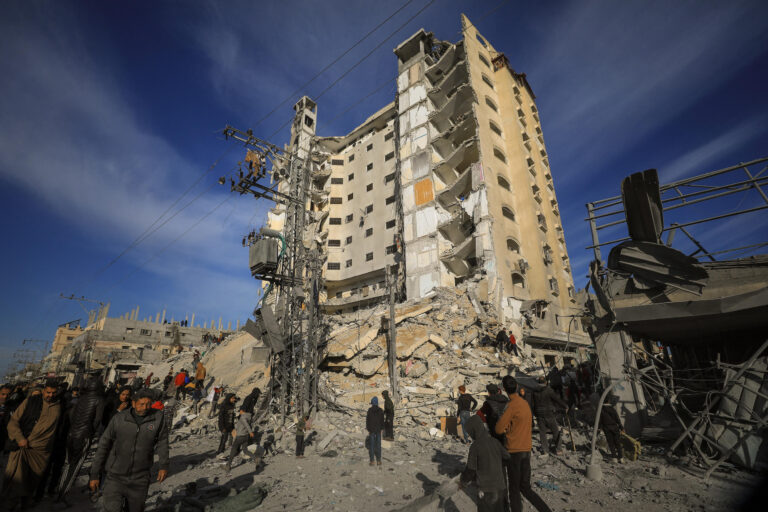 La guerre menée par Israël met les Juifs américains en danger.  Alors pourquoi tant de gens le soutiennent encore ?