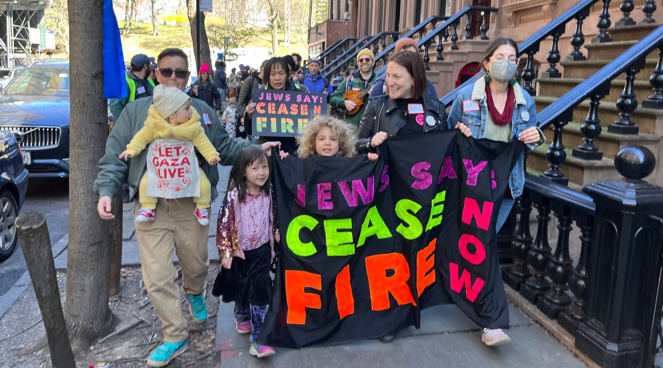 Un « Tot Shabbat pour le cessez-le-feu » offre un espace rituel juif pro-palestinien pour les enfants