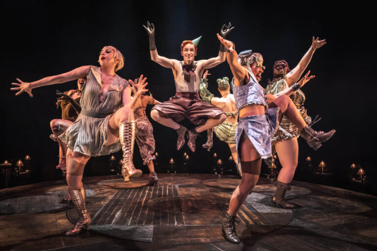 'Cabaret' va vous viner, vous dîner et vous détruire