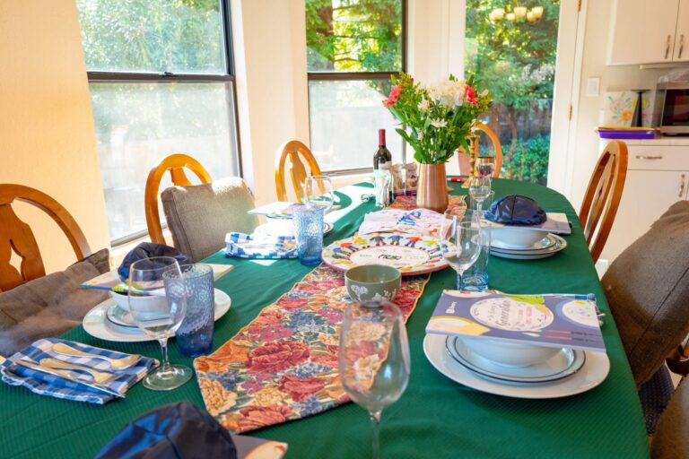 Comment organiser un Seder lorsque tout le monde se parle et est fortement en désaccord sur la guerre