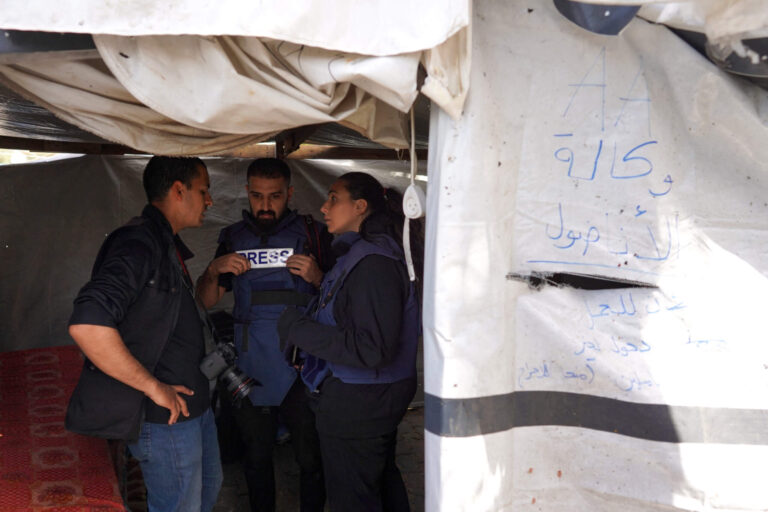 Des journalistes palestiniens reçoivent une « citation spéciale » du Pulitzer pour leur couverture de la guerre à Gaza