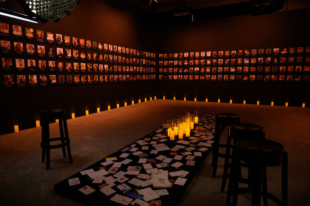 Est-ce trop tôt pour une exposition sur le massacre au Nova Music Festival, ou est-ce juste le bon moment ?