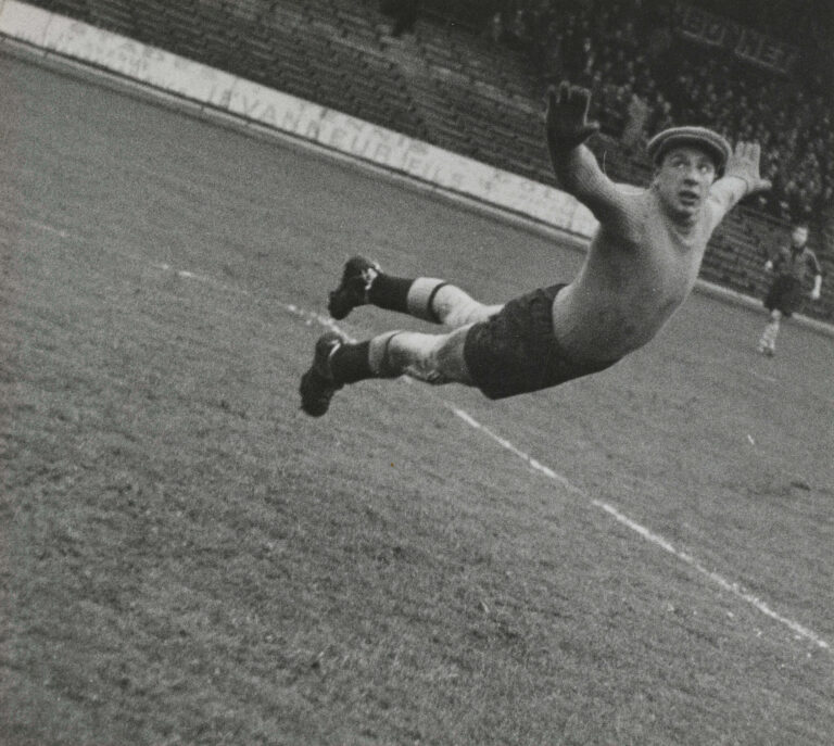 Il a photographié des sportifs et il a photographié des nus — André Steiner contenait des multitudes