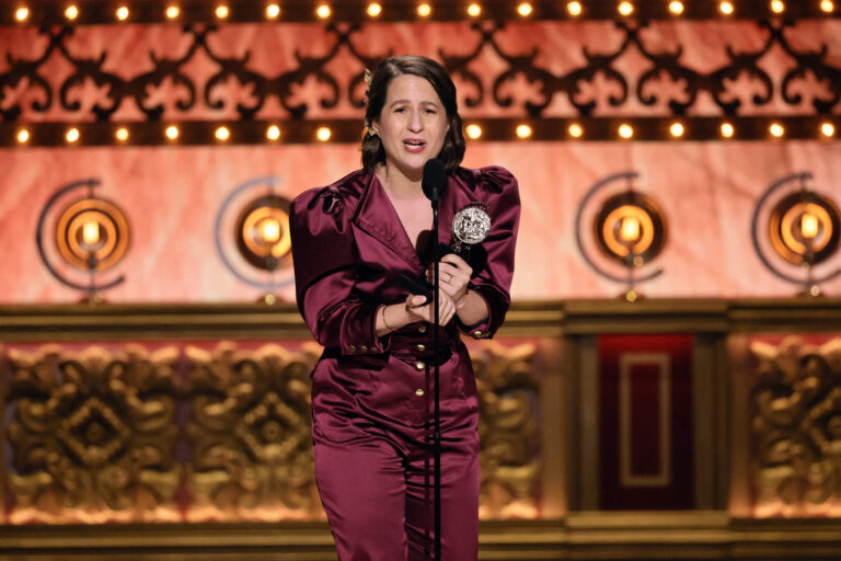 Shaina Taub a remporté deux Tony Awards pour « Suffs » – et a cité le Talmud