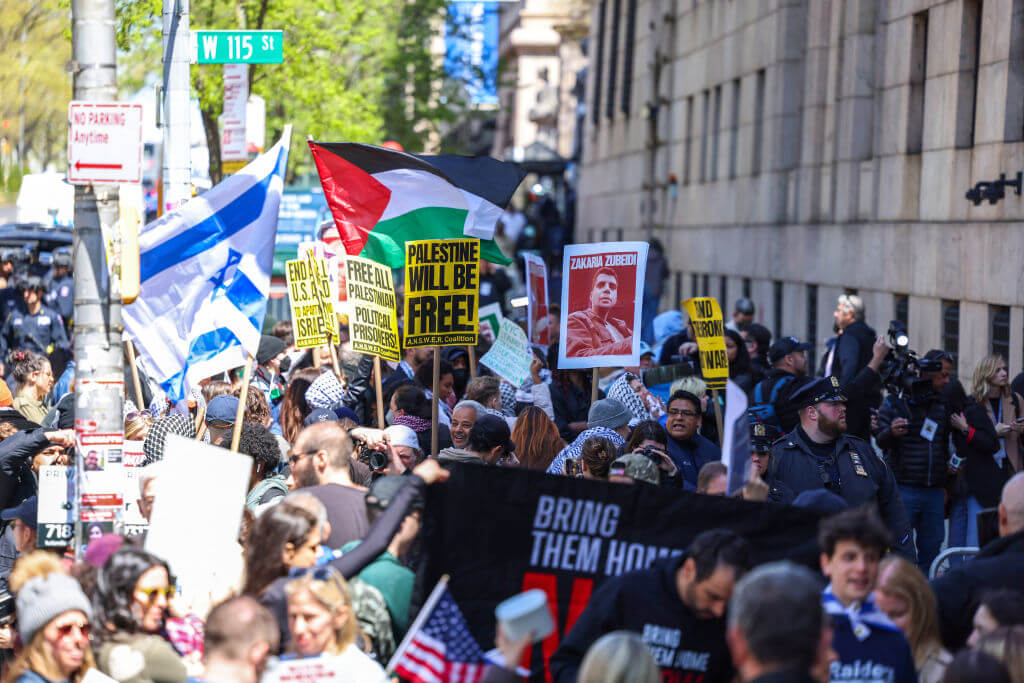 Un important bailleur de fonds juif recule alors que l’Université de Columbia secouée par des manifestations anti-israéliennes