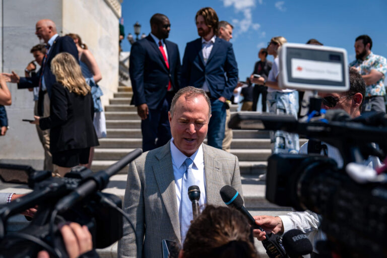 Adam Schiff appelle Biden à abandonner la course à la présidentielle de 2024 Un message de notre rédactrice en chef Jodi Rudoren