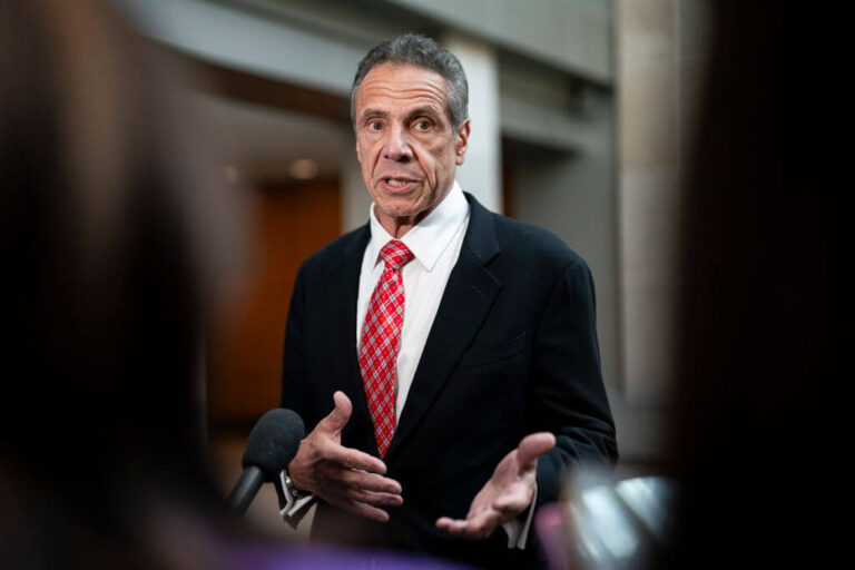 Cuomo diffuse une publicité télévisée fustigeant les manifestants sur les campus qui soutiennent le Hamas