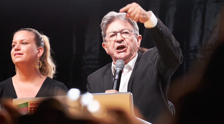 L'alliance de gauche, accusée depuis longtemps d'antisémitisme, remporte les élections législatives françaises