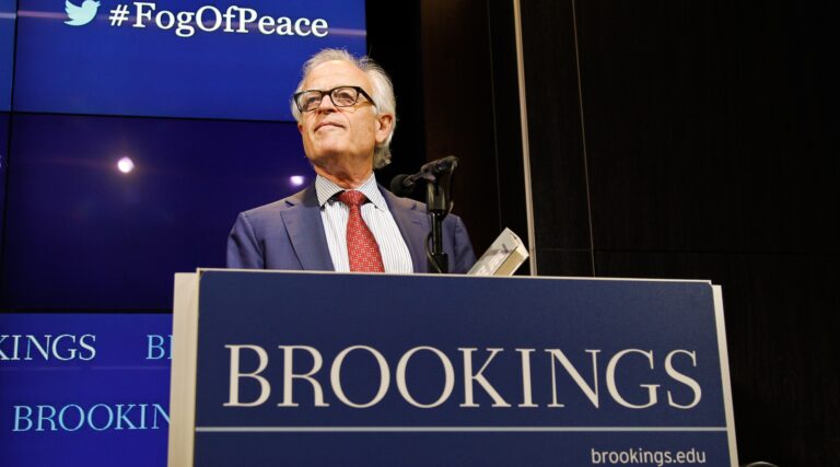 Martin Indyk, diplomate au franc-parler qui aspirait à la paix israélo-arabe, décède à l'âge de 73 ans Un message de notre rédactrice en chef Jodi Rudoren