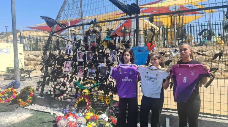 À Majdal Shams, les familles pleurent les enfants tués dans une attaque à la roquette et ressentent l'étreinte de leurs voisins juifs Un message de notre PDG et éditrice Rachel Fishman Feddersen