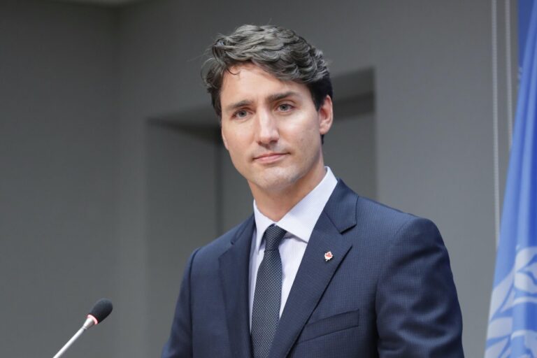 Alerte à la bombe massive envoyée à des dizaines d'institutions juives à travers le Canada Un message de notre PDG et éditrice Rachel Fishman Feddersen