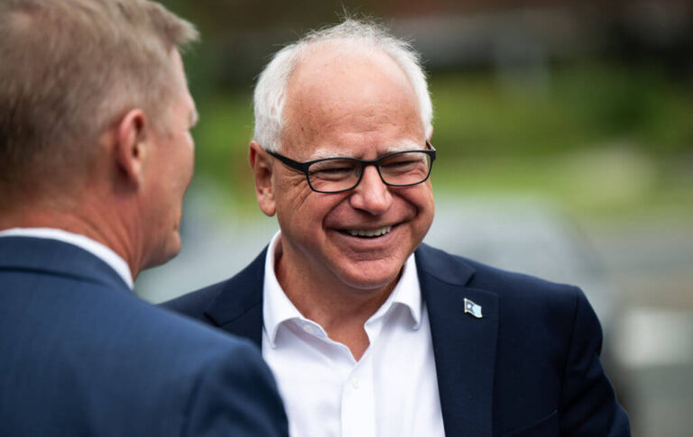 Ce que le choix de Tim Walz comme vice-président signifie pour les Juifs américains et Israël Un message de notre PDG et éditrice Rachel Fishman Feddersen
