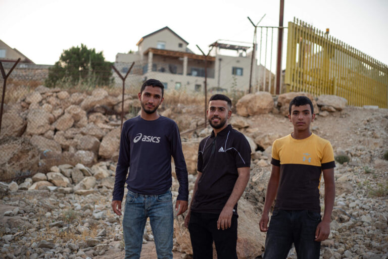 Dans ce village de Cisjordanie engagé dans la non-violence, les attaques des colons israéliens sont la nouvelle norme quotidienne. Un message de notre PDG et éditrice Rachel Fishman Feddersen