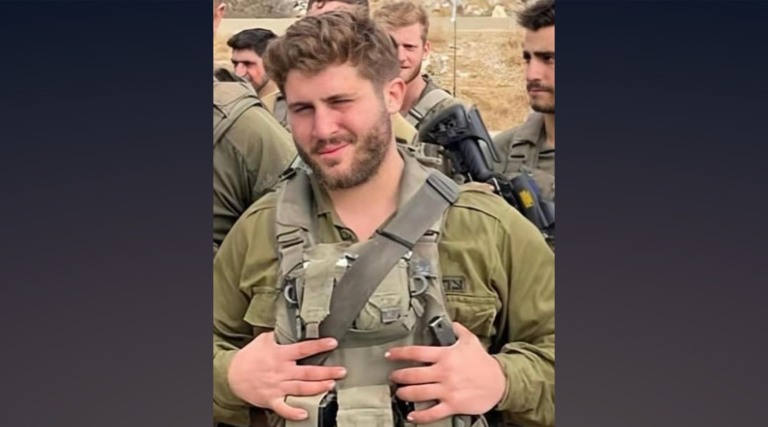 Des centaines de personnes en Israël pleurent le « soldat solitaire » américain Jordan Cooper, décédé après une réaction allergique. Un message de notre PDG et éditrice Rachel Fishman Feddersen