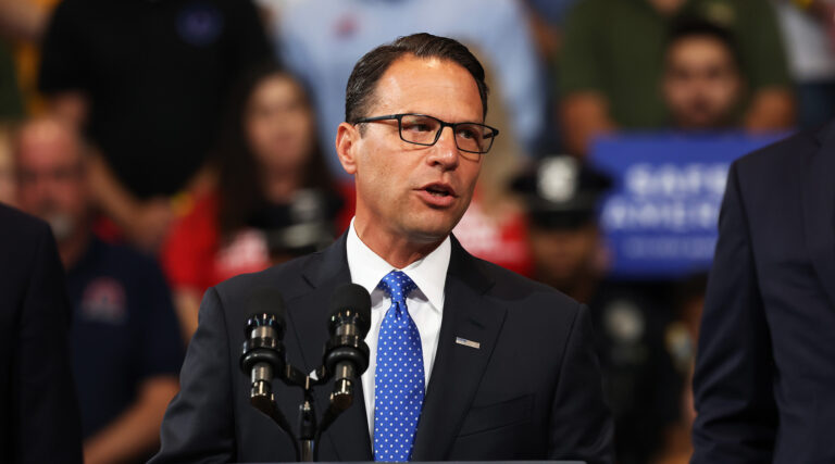 Josh Shapiro cite un ancien rabbin dans une déclaration sur le fait qu'il n'a pas été choisi comme vice-président par Kamala Harris Un message de notre PDG et éditrice Rachel Fishman Feddersen