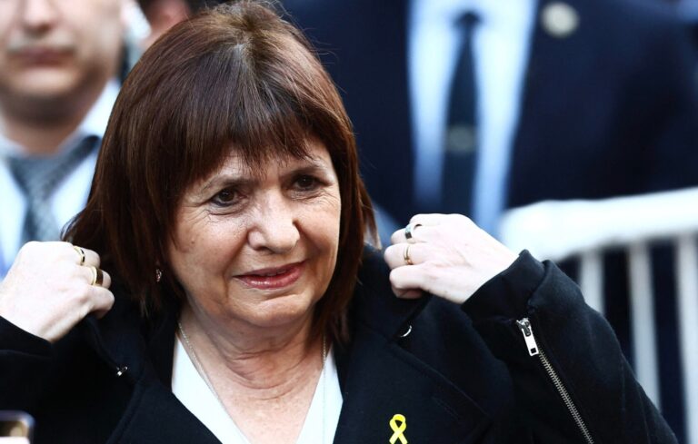 La police argentine arrête sept personnes accusées d'avoir planifié des attentats terroristes contre des cibles juives Un message de notre PDG et éditrice Rachel Fishman Feddersen
