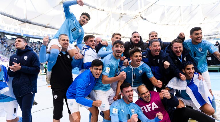 Le rapport sur le sport juif : pourquoi la FIFA pourrait interdire Israël du football international Un message de notre PDG et éditrice Rachel Fishman Feddersen