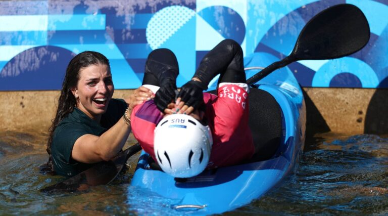 Les canoéistes australiennes Jessica et Noemie Fox rejoignent une rare compagnie de sœurs juives pour remporter des médailles d'or olympiques Un message de notre PDG et éditrice Rachel Fishman Feddersen