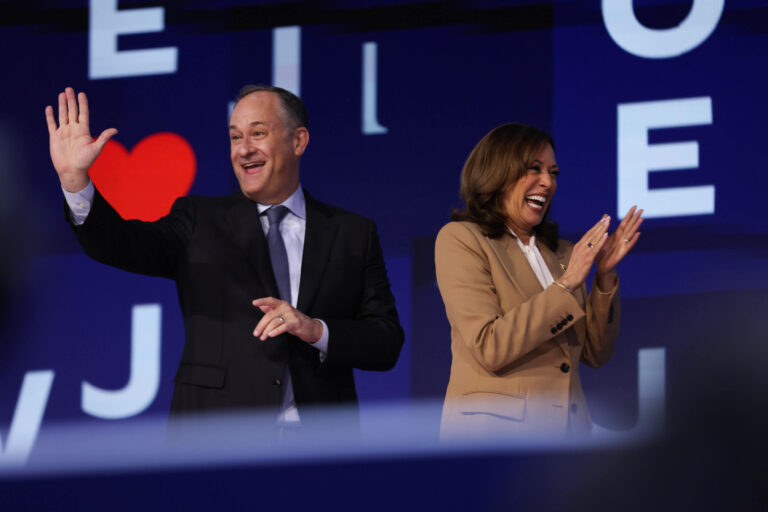 Ma fille juive noire de 7 ans adore Kamala Harris — et j'aime sa famille recomposée et interconfessionnelle Un message de notre PDG et éditrice Rachel Fishman Feddersen