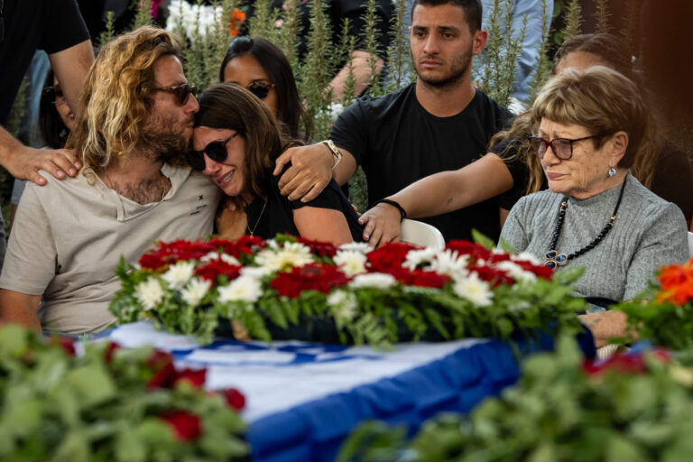 Tisha Beav est une fête consacrée au deuil. Peut-elle encore avoir un sens après le 7 octobre ? Un message de notre PDG et éditrice Rachel Fishman Feddersen