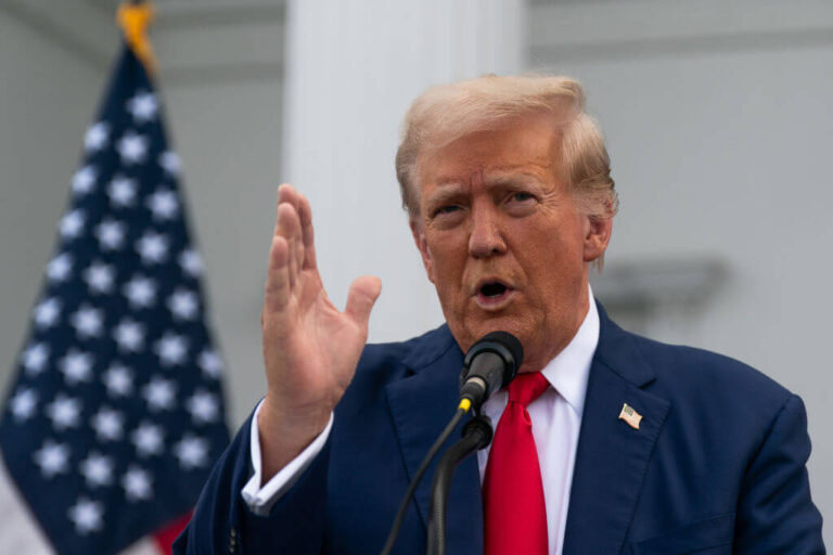 Trump affirme que l'antisémitisme contemporain lui rappelle l'Holocauste Un message de notre PDG et éditrice Rachel Fishman Feddersen