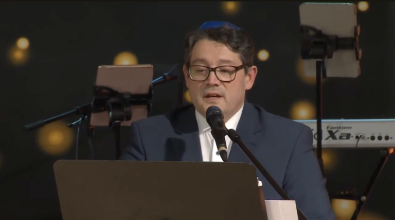 Un célèbre chantre et chanteur d'opéra allemand est tué dans ce que la police dit être une dispute familiale Un message de notre PDG et éditrice Rachel Fishman Feddersen