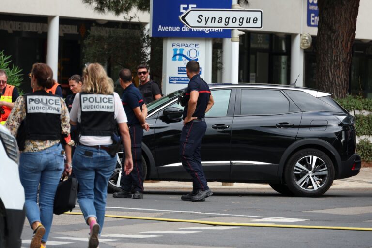 Un homme arrêté pour l'incendie criminel d'une synagogue en France, alors que l'Etat islamique revendique l'attaque au couteau menée par les Allemands « pour venger les musulmans en Palestine » Un message de notre PDG et éditrice Rachel Fishman Feddersen