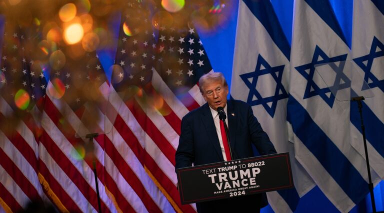 Donald Trump cible à nouveau Kamala Harris dans sa dernière initiative contre l'antisémitisme Un message de notre PDG et éditrice Rachel Fishman Feddersen