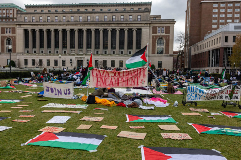 Je suis reconnaissante que les doyens de Columbia aient été sanctionnés pour leurs textes antisémites, mais c'est loin d'être suffisant. Un message de notre PDG et éditrice Rachel Fishman Feddersen