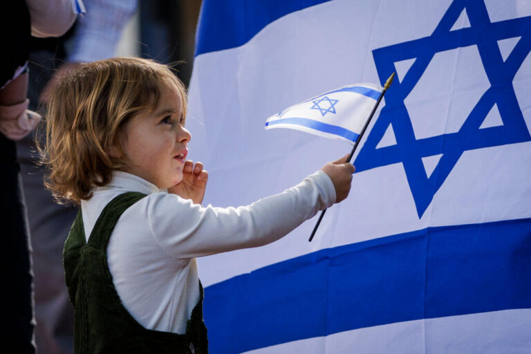 Que signifie le fait que les Juifs américains placent Israël en bas de leur liste de priorités ? Un message de notre PDG et éditrice Rachel Fishman Feddersen