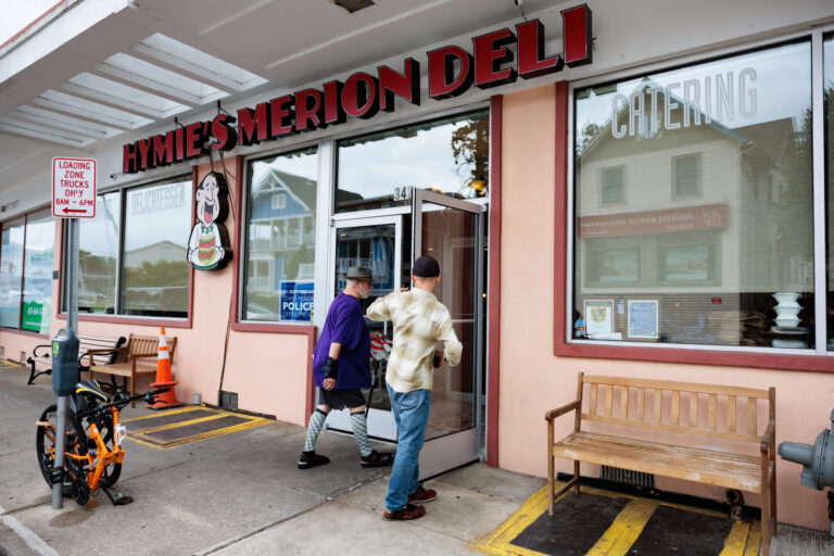 « Je n'y remettrai plus jamais les pieds » : les Juifs appellent au boycott de l'épicerie Hymie's à Philadelphie après la publicité de Trump. Un message de notre PDG et éditrice Rachel Fishman Feddersen