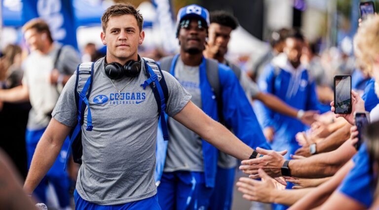 L'Israélien Deni Avdija ne participe pas au match NBA de Yom Kippour ; Le quarterback juif de BYU s'habille Un message de notre PDG et éditrice Rachel Fishman Feddersen