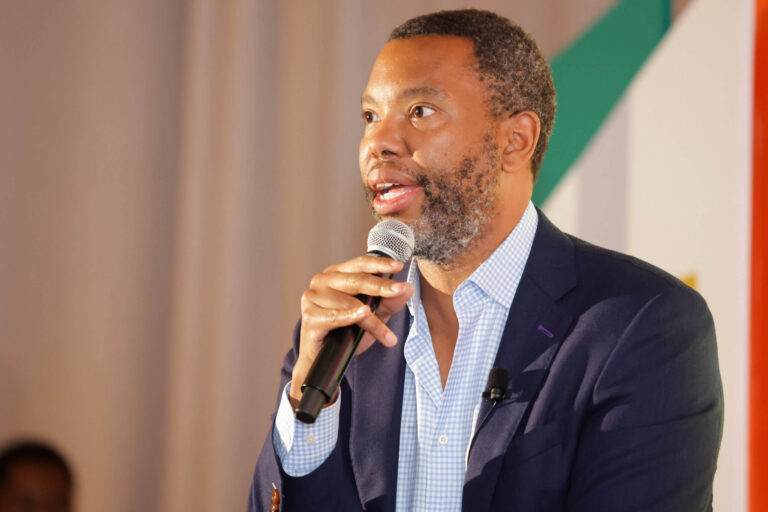Pourquoi devrions-nous écouter Ta-Nehisi Coates même si nous ne sommes pas d'accord avec lui Un message de notre PDG et éditrice Rachel Fishman Feddersen