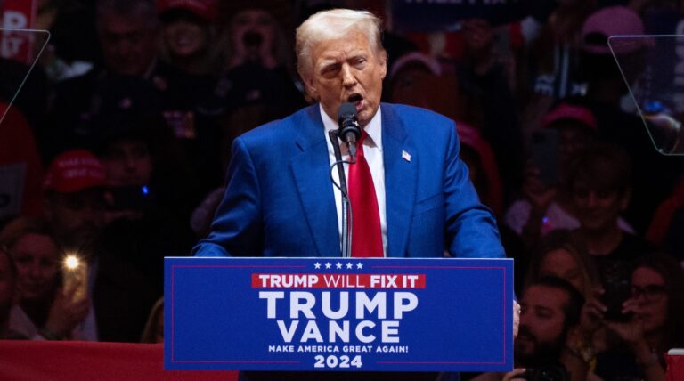 Trump dit "Je ne suis pas Hitler" alors que la campagne entre dans ses derniers jours Un message de notre PDG et éditrice Rachel Fishman Feddersen