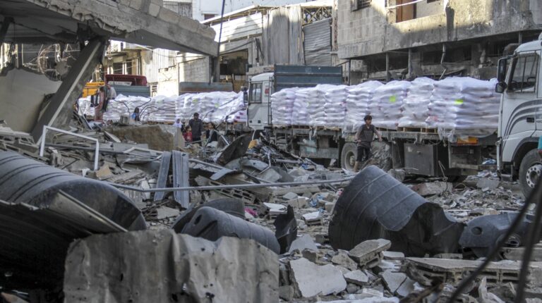 Les États-Unis ne prennent aucune mesure alors que la date limite fixée pour qu'Israël réponde aux besoins humanitaires de Gaza passe. Un message de notre PDG et éditrice Rachel Fishman Feddersen