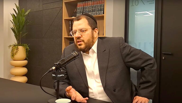 Nom de l'utilisateur : ער חסידים VIDÉO : Deux Israéliens Haredi font l'éloge du yiddish des hassidim américains Un message de notre PDG et éditrice Rachel Fishman Feddersen