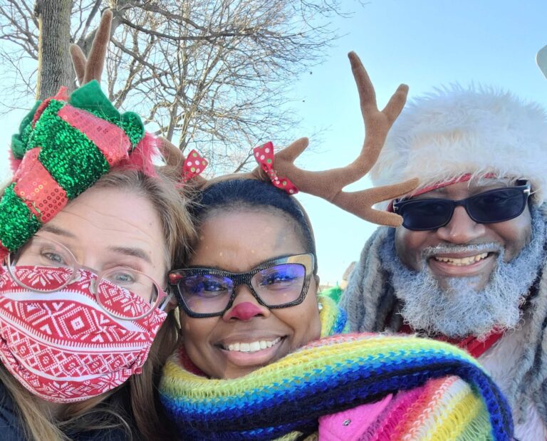Ma tradition de Noël juive préférée : faire une mitsva pour les enfants dans le besoin. Un message de notre éditrice et PDG Rachel Fishman Feddersen