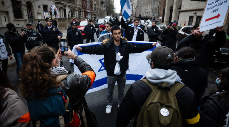 Un rapport du Congrès dirigé par le Parti républicain sur l'antisémitisme sur les campus recommande de réduire les fonds destinés aux universités qui boycottent Israël. Un message de notre éditrice et PDG Rachel Fishman Feddersen
