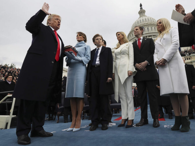 Alors que Trump prête serment, rappelez-vous que sa phrase la plus célèbre a ses racines dans le nationalisme chrétien. Un message de notre éditrice et PDG Rachel Fishman Feddersen