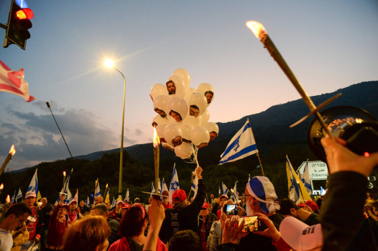 Cet accord d'otages arrive des mois trop tard – parce que des gens comme moi ont cru aux mensonges de Netanyahu. Un message de notre éditrice et PDG Rachel Fishman Feddersen